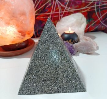 Orgonit Pyramide Maxi Large 4 Seiten 1300 gr.